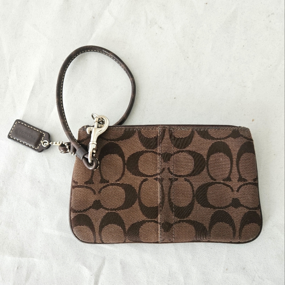 COACH Signature C Jacquard Small Wristlet Wallet Brown 6x4